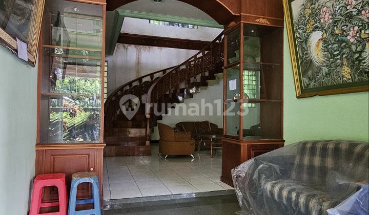 Rumah Mewah Bawah Pasar di Simpang Dieng, Malang  5