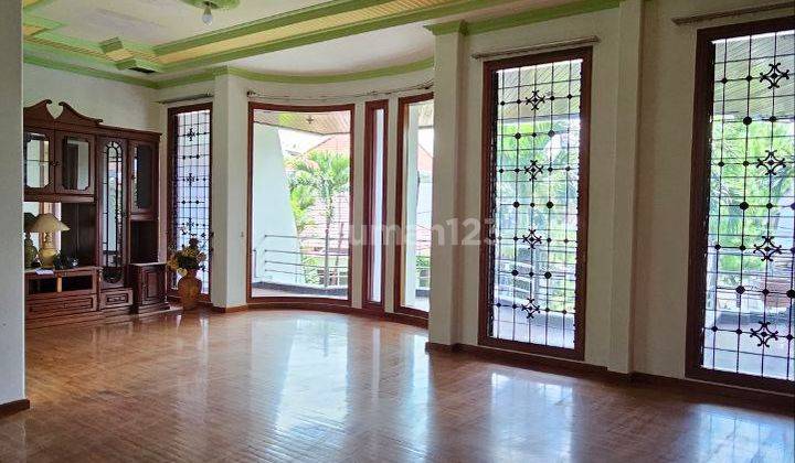 Rumah Mewah Bawah Pasar di Simpang Dieng, Malang  23