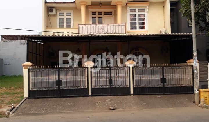 RUMAH NUSALOKA  BSD TANGERANG SELATAN