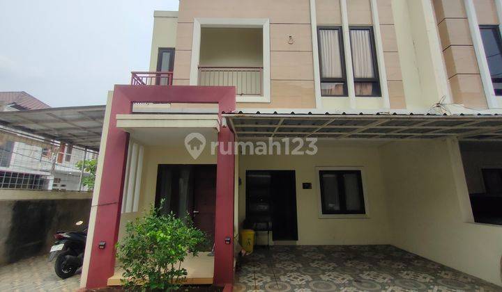 Rumah Hook Second Terawat Dalam One Gate Cluster Di Duren Sawit 2