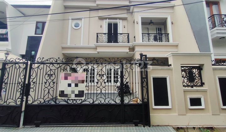 Rumah Mewah Gress Dalam Komplek Elit Duren Sawit