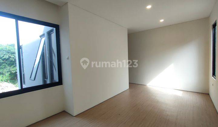 Rumah Modern Industrial Dalam One Gate Cluster 13
