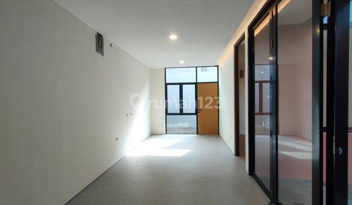 Rumah Modern Industrial Dalam One Gate Cluster 5