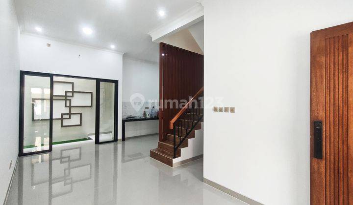 Rumah Baru Desain Modern Minimalis Di Pondok Kelapa 2