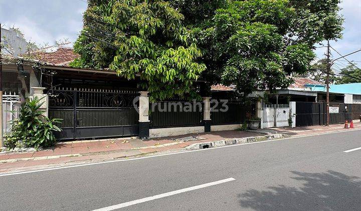 Dijual Rumah Asri & Besar Menteng Jakarta 2