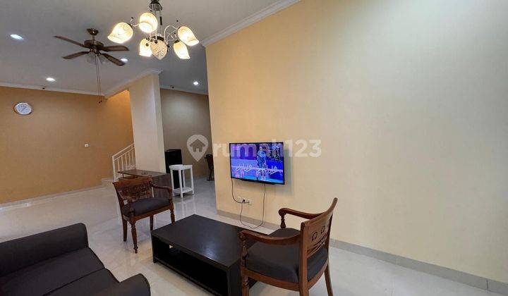 Disewakan Rumah Town House Pondok Kelapa Jakarta 2