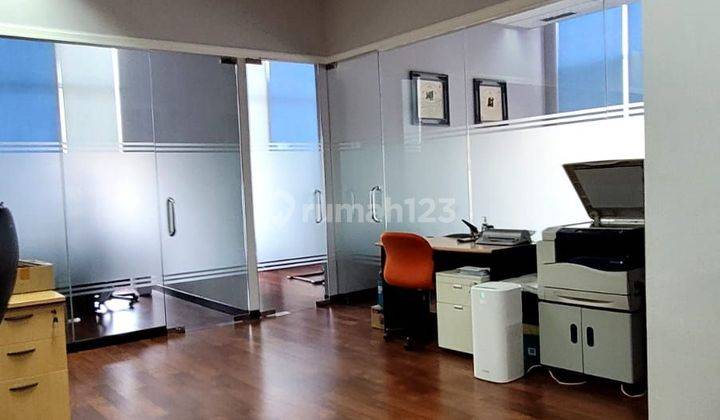 Disewakan office space kirana two full furnish kelapa gading 1