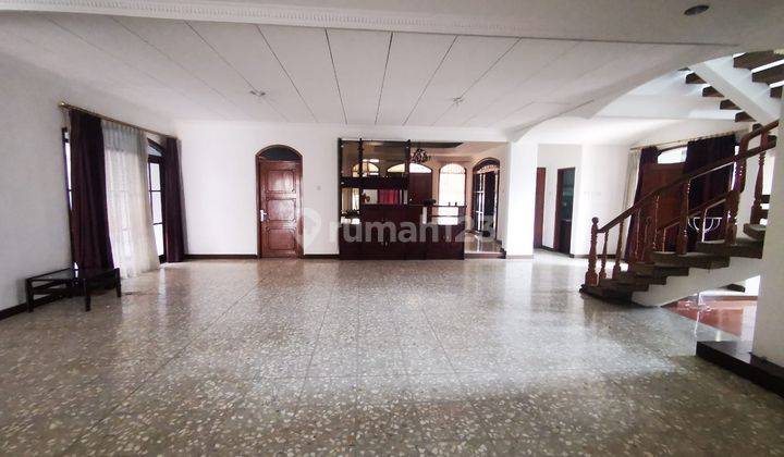 Disewakan Rumah Mewah Private Pool Menteng Dalam 2