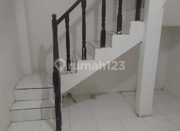 Disewakan Rumah 2 Lantai Taman Galaxy Bekasi 2