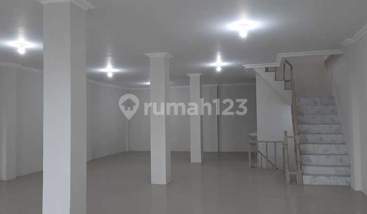 For Rent 3-Story Strategic Building Narogong Raya 2