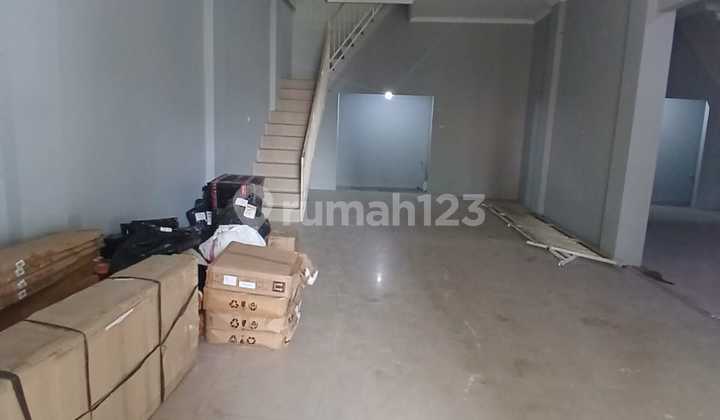 For Rent Newly Renovated Strategic Shop House in Ciracas 2