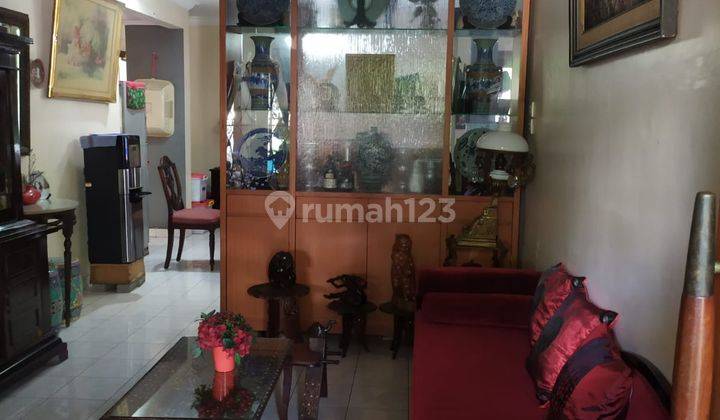 Rumah 2 Lantai di Taman Alfa Indah di Jalan Boulevard  1