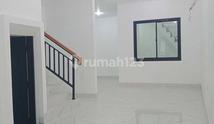 Brand New House Ready to Live In With Rooftop 2