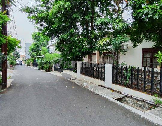 Dijual Rumah luas di daerah Dr. Saharjo Tebet 2