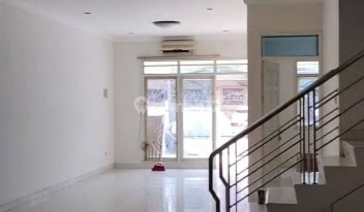 Disewakan Rumah 2lantai di Taman Ratu Jakarta Barat 2