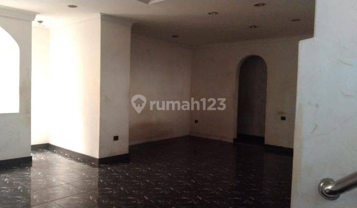 Dijual Cepat Rumah 2 lantai di Gunung Sahari 2