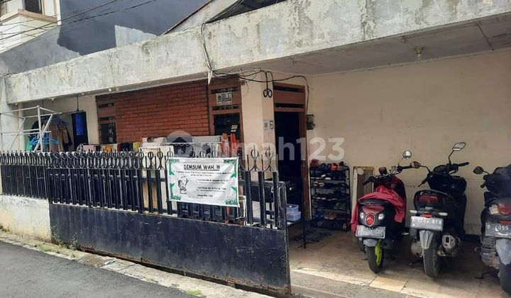 For Sale Old 1-story House in South Tanjung Duren For Sale Old 1-story House in South Tanjung Duren
