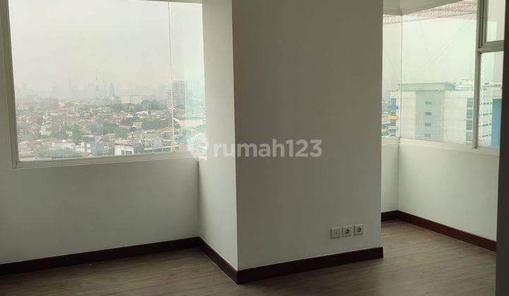 Disewakan unit 2+1br Apartemen AKR Gallery West Kebon Jeruk 2