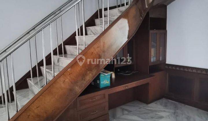 Dijual Rumah 2lt lokasi Strategis di Taman Aries Jakarta Barat 1