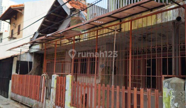 Dijual Murah Rumah Tua untuk Bangun Kembali di Tanjung Dureb 2