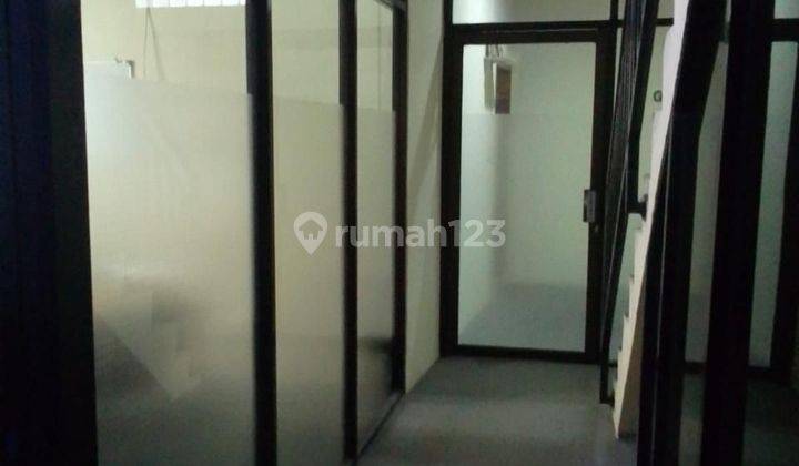 Dijual Ruko 4lt cocok untuk kantor di Tambora 1