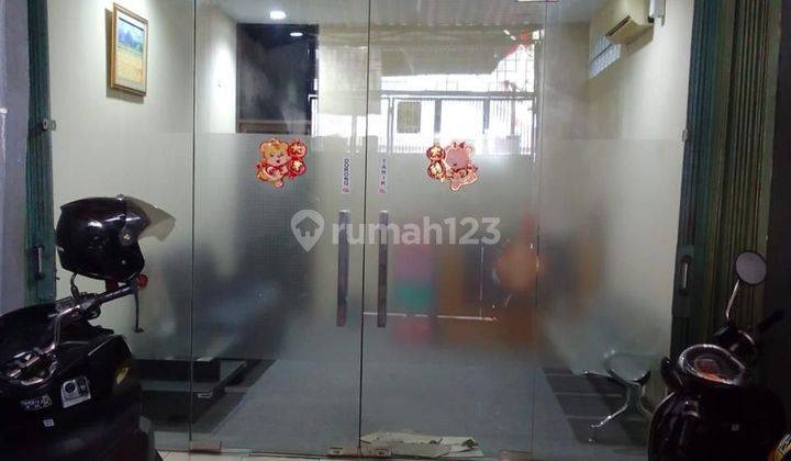 Dijual Ruko 4lt cocok untuk kantor di Tambora 2