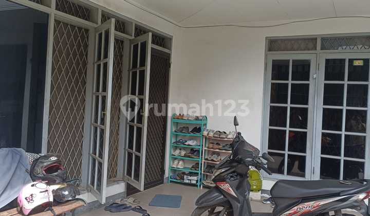 Dijual Termurah Rumah 257M2 di Taman Ratu Jakarta Barat