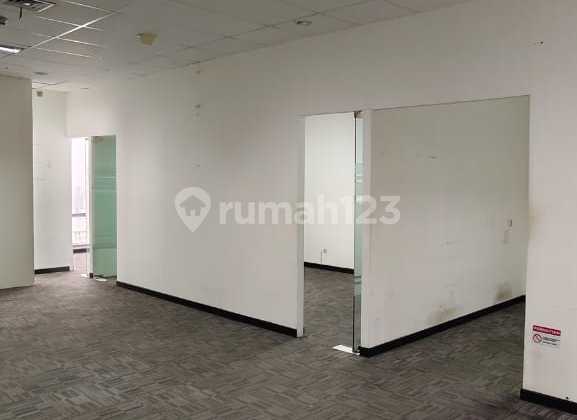 Disewakan Unit Kantor Siap Pakai Di Soho Capital Jakarta Barat