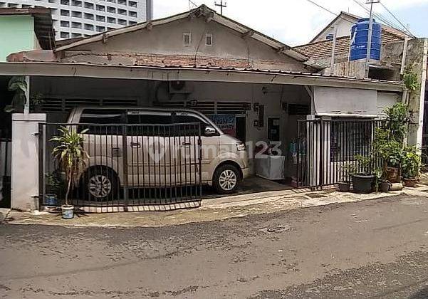 Dijual Rumah Lokasi Strategis Di Menteng Dalam  1