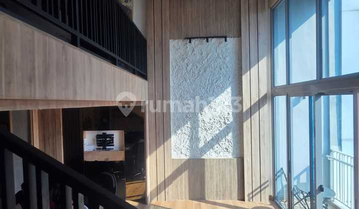 Disewakan Unit Kantor Model Loft Fullfurnish di Neo Soho Residence 2
