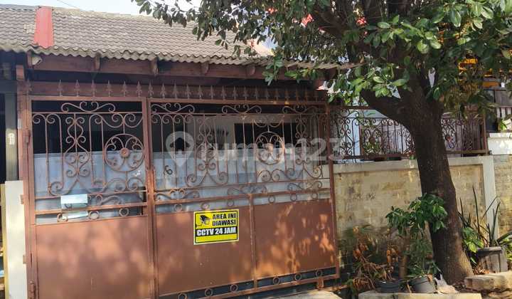 Disewakan Rumah Siap Huni 3+1 Kamar Di Jelambar 1