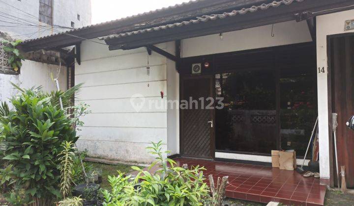 Dijual Murah Rumah Lokasi Strategis Di Kebayoran Lama 1