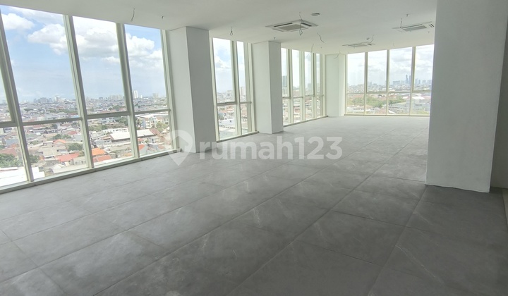 Disewakan Unit Kantor Kondisi Unfurnish di B-Residence