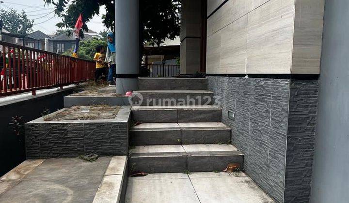 Dijual Rumah Hoek 5lt Mezanine Di Ciputat Tangerang Selatan 2