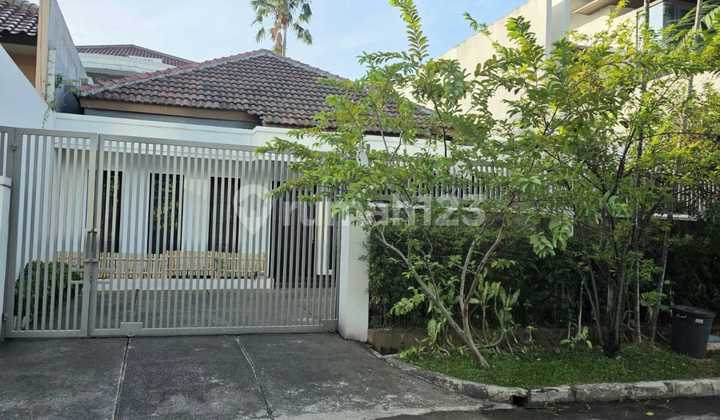 Dijual Cepat Rumah Bagus dan Siap Huni di Taman Kebun Jeruk (Intercon) Lokasi Strategis di Jakarta Barat Dijual Cepat Rumah Bagus dan Siap Huni di Taman Kebun Jeruk (Intercon) Lokasi Strategis di Jakarta Barat