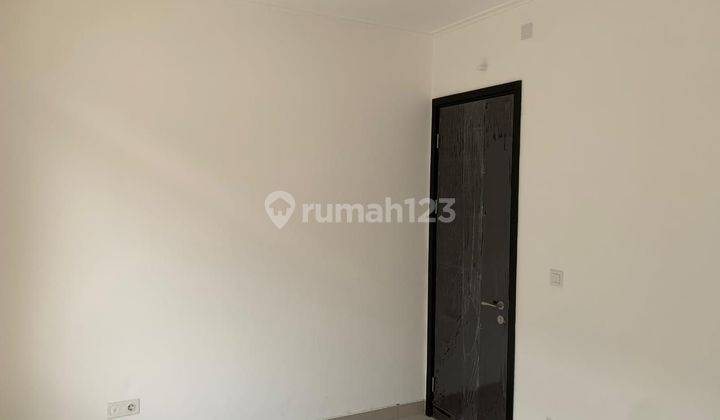 DISEWAKAN CONDO HOUSE ROYAL SEMANAN JAKARTA BARAT 2