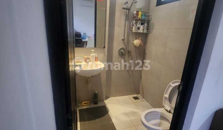 Dijual murah bisa nego lagi unit green royal Condo House full Furnished SHM Bagus Dijual murah bisa nego lagi unit green royal Condo House full Furnished SHM Bagus