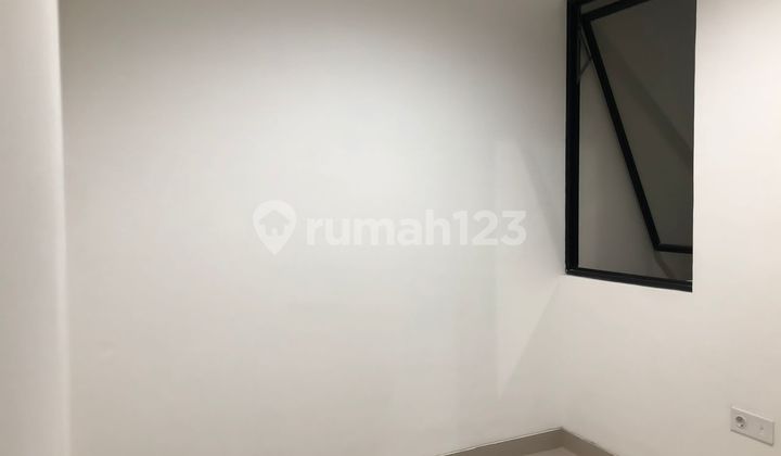 Disewakan Green Royal Lantai 1 Boulevard Type 2 Br 2