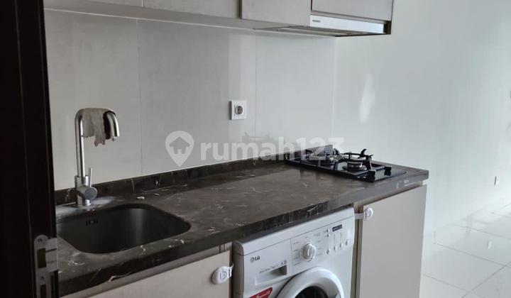 Studio Unit, The Youth's Favorite, Ready to Move In Studio Unit, The Youth's Favorite, Ready to Move In