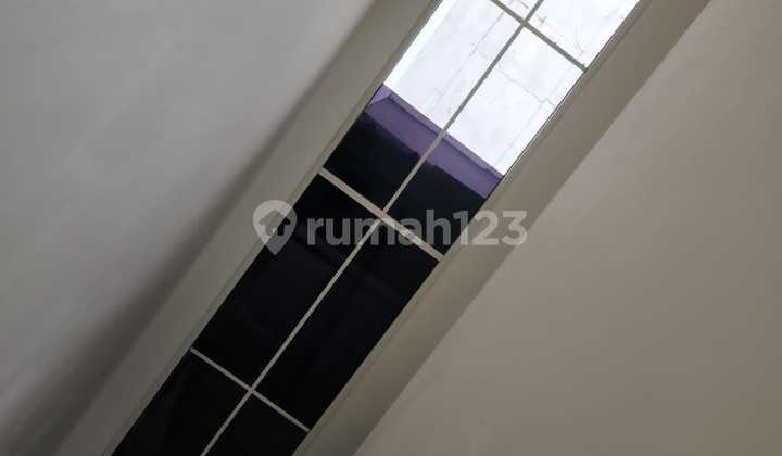 Green Lake City House Flood-Free and Ready to Occupy 2