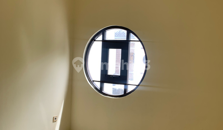 Rumah East Asia Kamar 4+1 Full Ac