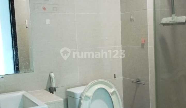 Disewakan 1 Br Unfurnish Apartemen Puri Mansion 2