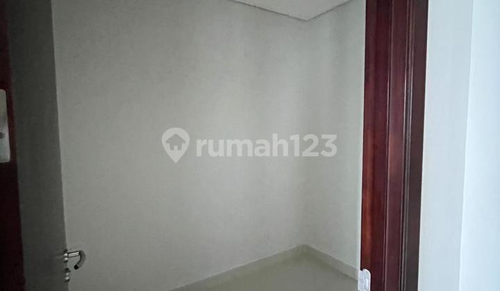 Disewakan 3 Kamar Semi Furnish Apartemen Puri Mansion 2