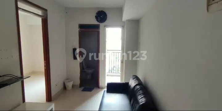 For rent 2-bedroom apartment very cheap and semi-furnished For rent 2-bedroom apartment very cheap and semi-furnished