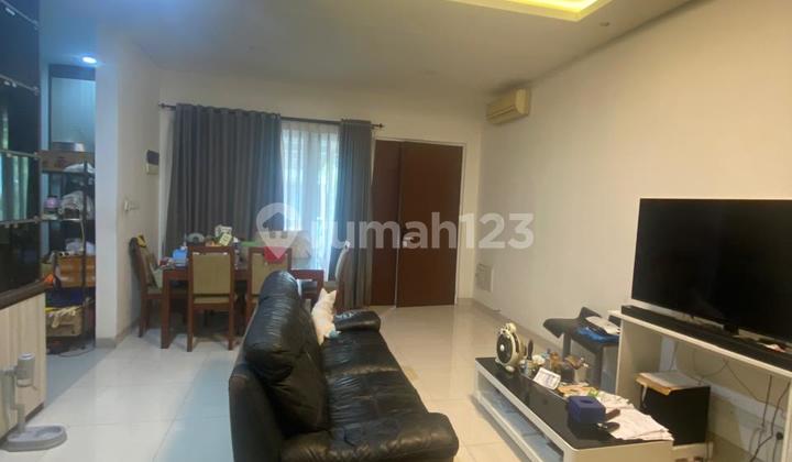 Dijual Rumah Nyaman & Elegan Riviera At Puri