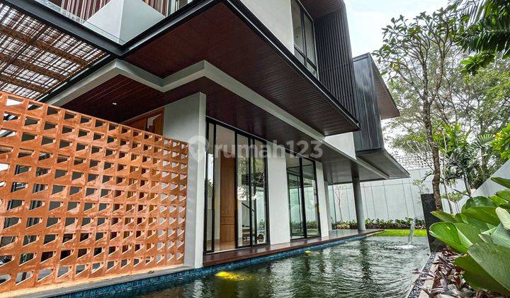 Rumah Modern Tropical Full Renovasi di Kemang, Area Bebas Banjir, Jaksel 2