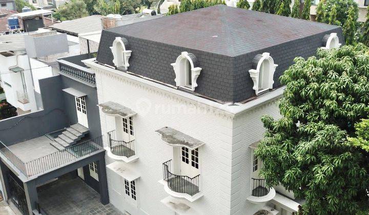 Rumah Mewah American Classic Siap Huni di Pondok Indah Lokasi Hook, Jaksel  1