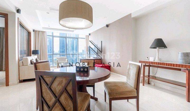 ruang makan apartment oakwood premier cosmo 2br