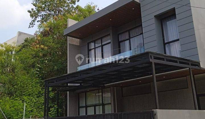 Rumah Modern Minimalis 3 Lantai Di Cilandak, Bebas Banjir, Jaksel 1