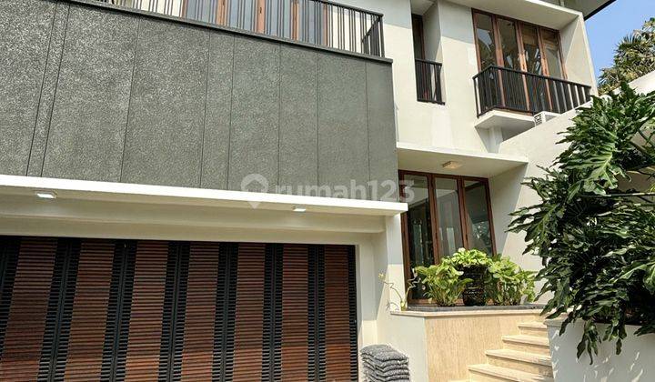 Rumah Modern Tropical Baru Renovasi di Cipete Bebas Banjir,jaksel 1